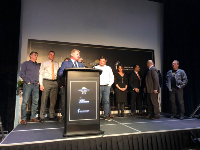 Canada:  Pourquoi NHL Alumni Association et Canopy Growth font-elles équipe ?