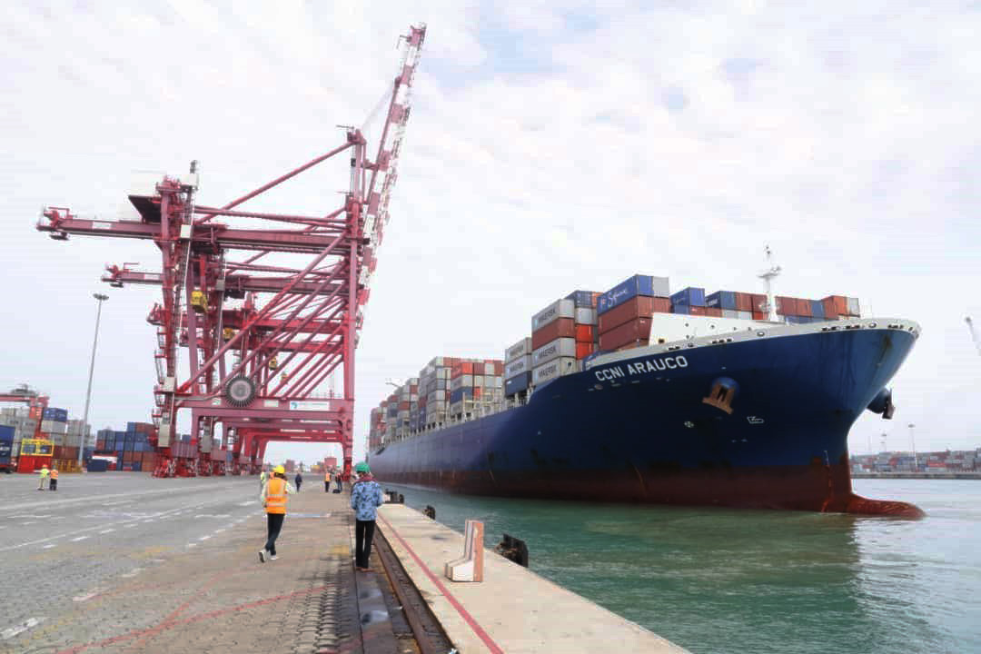 Transport maritime en Afrique : Bénin Terminal accueille pour la 1ère fois un porte-conteneurs de 300 mètres