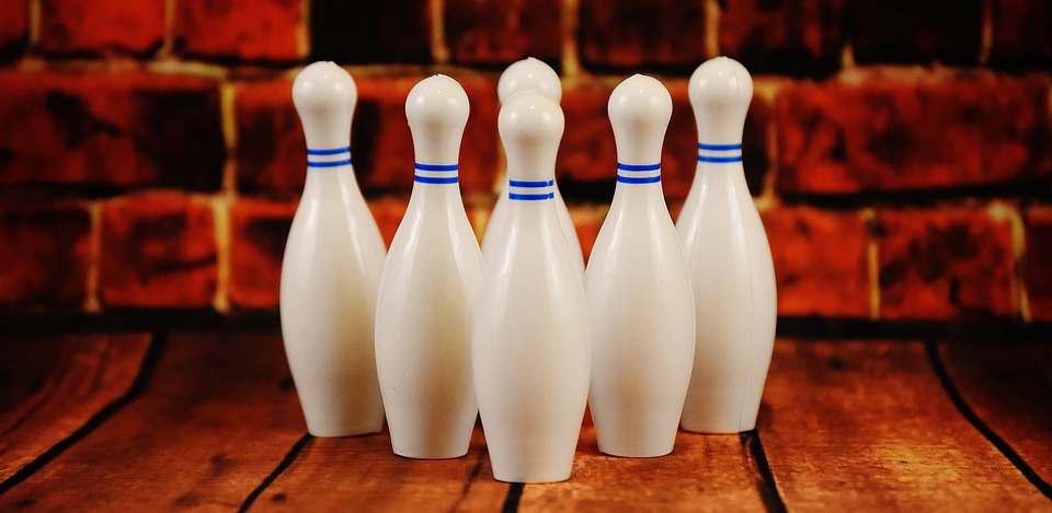 Voici trois techniques de bowling pour faire un strike ou une réserve