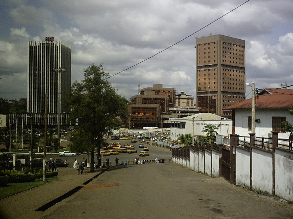 [ Regard ]  L’Afrique des villages se déporterait- elle dans les grandes métropoles Urbaines camerounaises ?