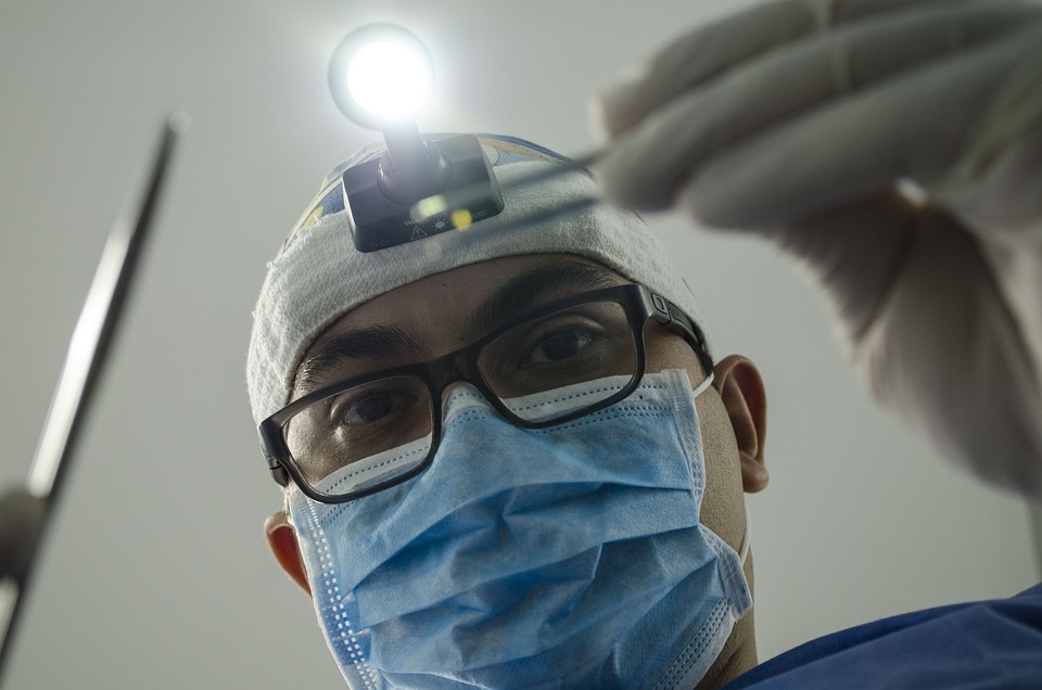 Considérations pour choisir les bons services de dentisterie esthétique en Californie