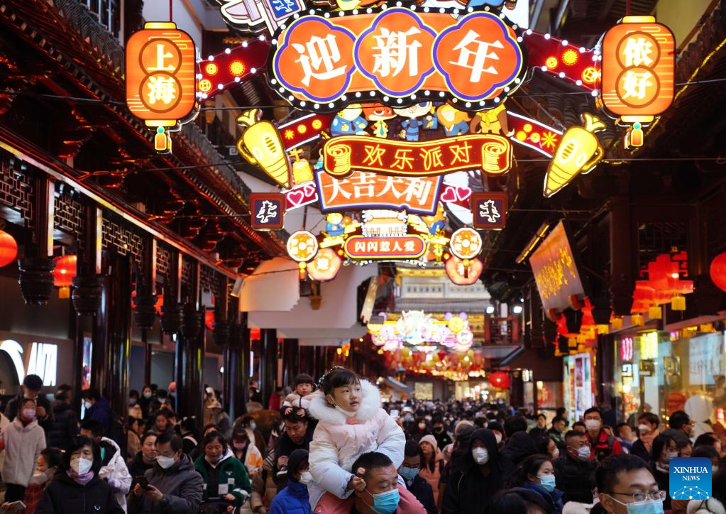 Le Festival des Lanternes de Shanghai Yuyuan de Chine s’installe au cœur de Paris