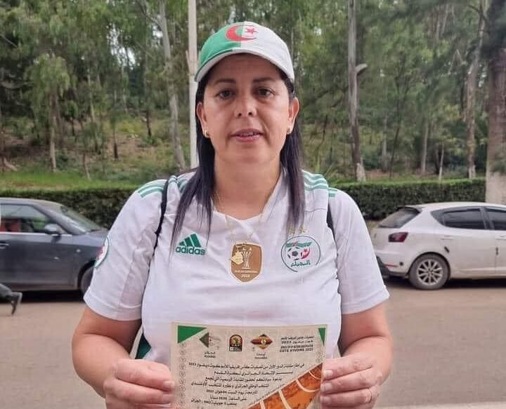 La Côte d’Ivoire expulse la supportrice algérienne Sofia Benlemmane après ses propos racistes