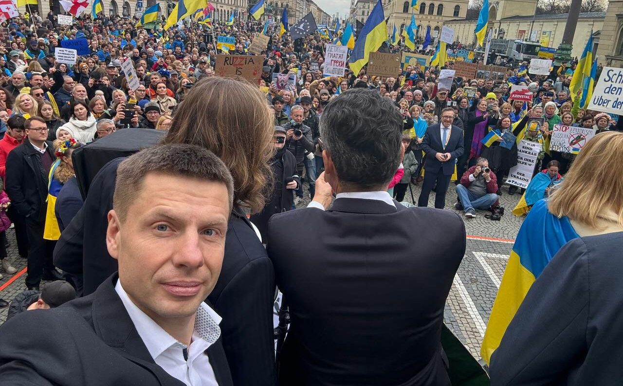 [ Interview ] Un député ukrainien Oleksiy Goncharenko conseille à Kiev de renoncer aux territoires ukrainiens occupés par la Russie
