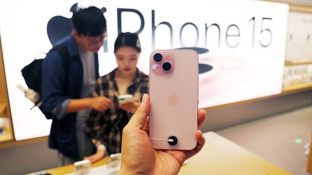 Apple dévoilera un nouveau magasin à Shanghai sur fond de baisse des ventes d’iPhone en Chine (Bloomberg)