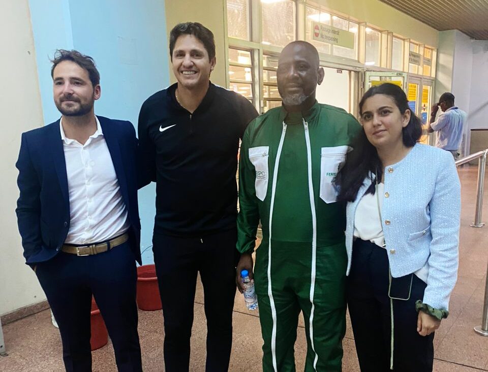 La légende du football brésilien EDMILSON est au Cameroun depuis ce matin