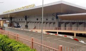 Guinée : neuf kilogrammes de cocaïne saisis en 24 heures à l’aéroport international de Conakry (médias)