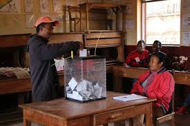 Madagascar fixe au 11 décembre les prochaines élections communales et municipales Madagascar fixe au 11 décembre les prochaines élections communales et municipales