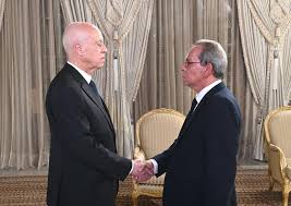 Tunisie : le PM limogé et remplacé par le ministre des Affaires sociales
