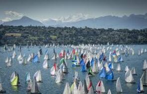 Yémen : le chef du Conseil présidentiel effectue sa première visite dans la ville de Ta’izz assiégée par les Houthis