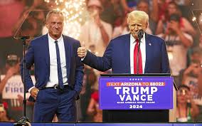 Robert F. Kennedy Jr. suspend sa campagne présidentielle et soutient Trump