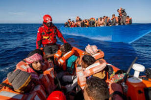 Au moins quatre morts dans le naufrage d’un bateau de migrants au large de l’île grecque de Kos (médias)