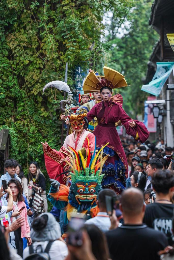 Chine : ouverture du Festival de théâtre de Wuzhen au Zhejiang