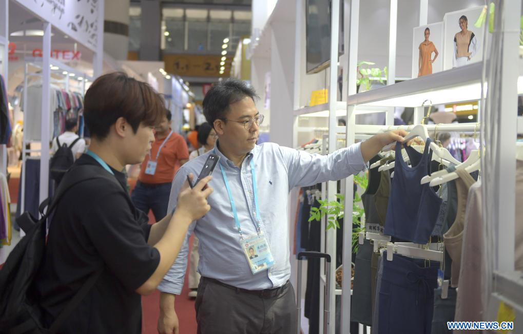 Chine : clôture de la 136e Foire de Canton, fréquentation record d’acheteurs internationaux