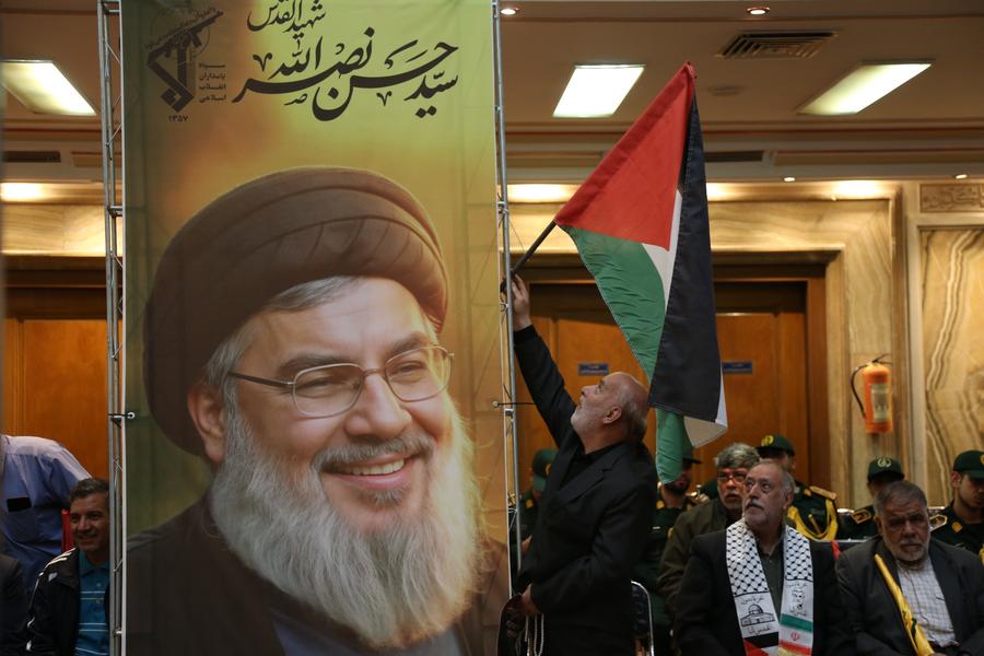 Iran : commémoration pour un chef du Hezbollah à Téhéran